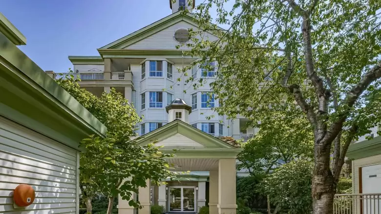 309 15268 105 AVENUE image #1