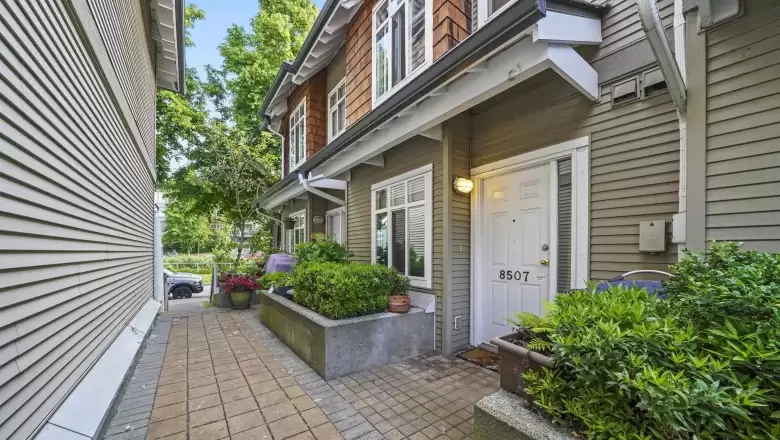 8507 JELLICOE STREET, Vancouver, BC