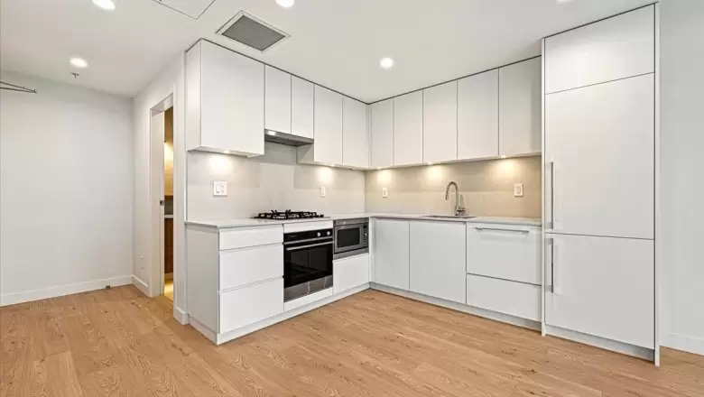 601 2181 MADISON AVENUE image #1