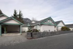 6 1201 PEMBERTON AVENUE, Squamish, Squamish, BC