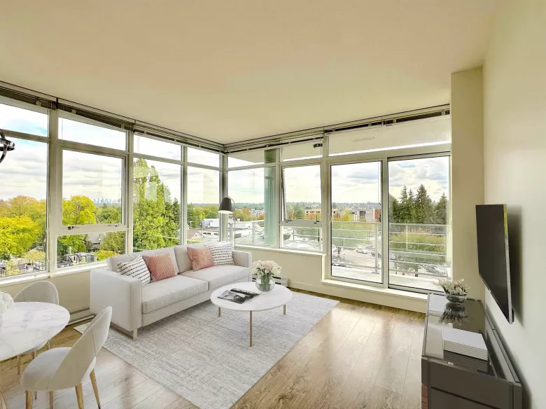 802 2788 PRINCE EDWARD STREET image #1