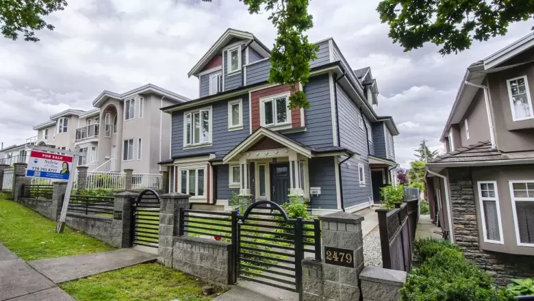 2479 ST. LAWRENCE STREET image #1