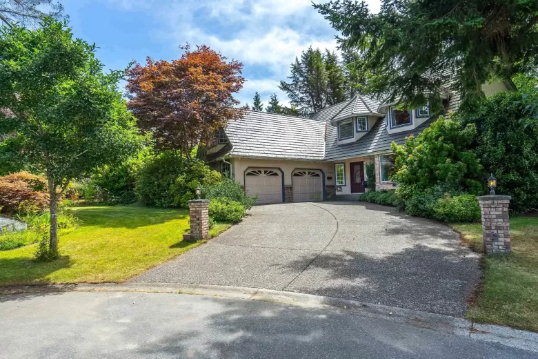 13162 20A AVENUE image #1