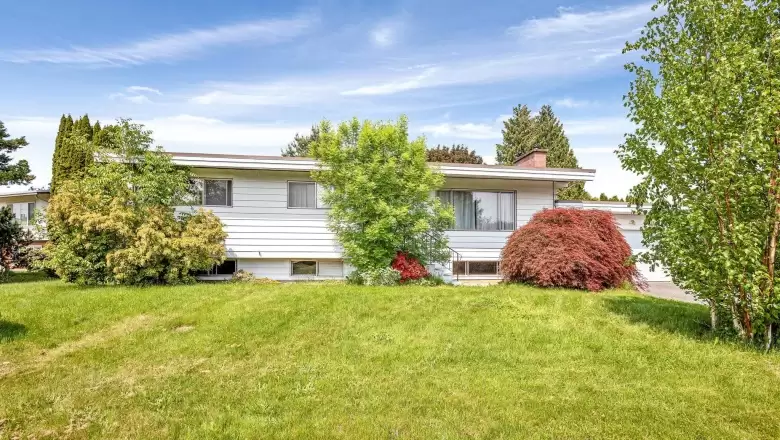 45333 WESTVIEW AVENUE image #1