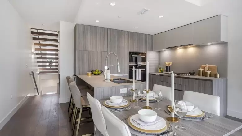 146 W WOODSTOCK AVENUE image #1