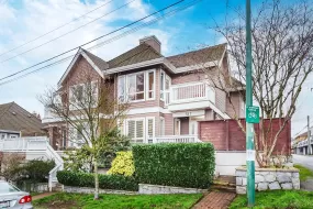 517 ST. ANDREWS AVENUE, North Vancouver, North Vancouver, BC