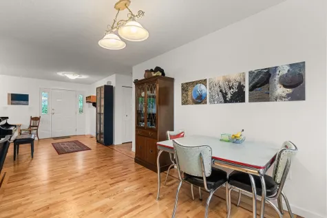 1559 PARK AVENUE image #1