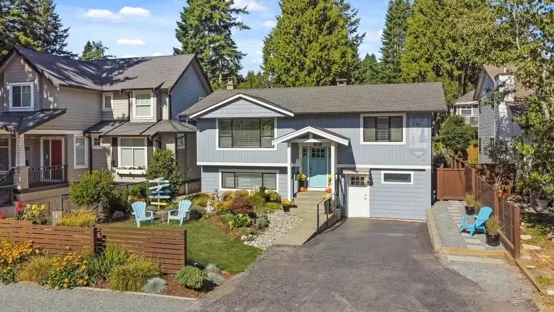 12653 15A AVENUE image #1