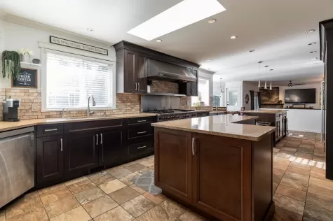 19118 86 AVENUE image #2