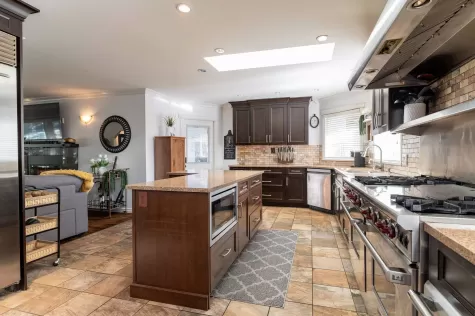 19118 86 AVENUE image #3