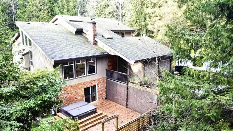 1525 PARK AVENUE image #1