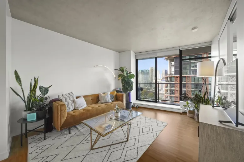 1907 108 W CORDOVA STREET image #1