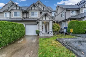 90 18221 68 AVENUE, Cloverdale, Surrey, BC