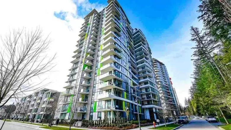 1206 3487 BINNING ROAD image #1