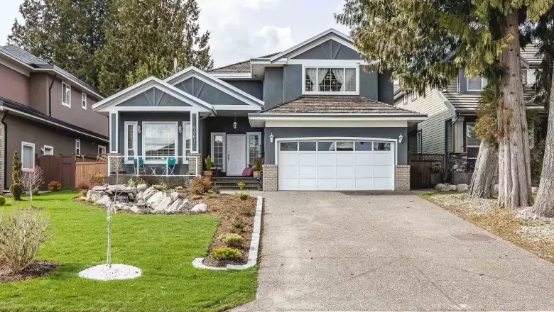 9461 163 STREET, Surrey, BC