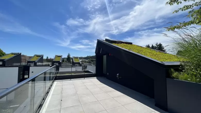 52 W KING EDWARD AVENUE image #1
