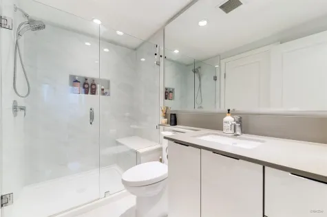 709 2388 MADISON AVENUE image #3