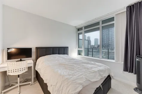 709 2388 MADISON AVENUE image #4