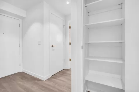 1605 505 NELSON STREET image #2