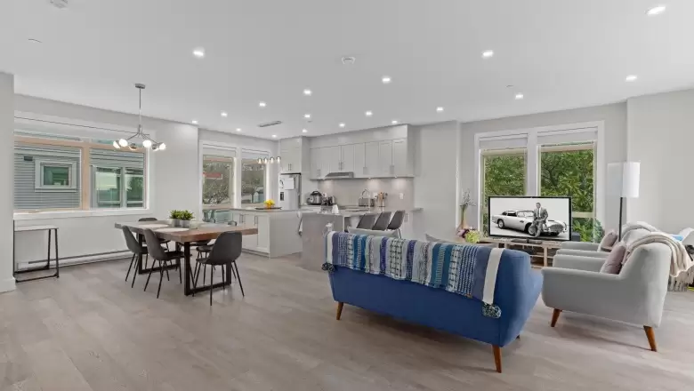 8 115 W QUEENS ROAD image #1