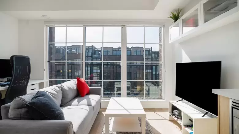 302 2141 E HASTINGS STREET image #1