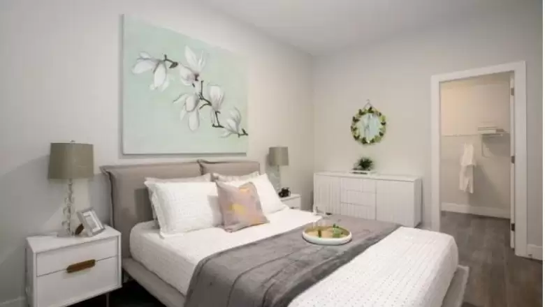 307 232 6TH STREET image #1