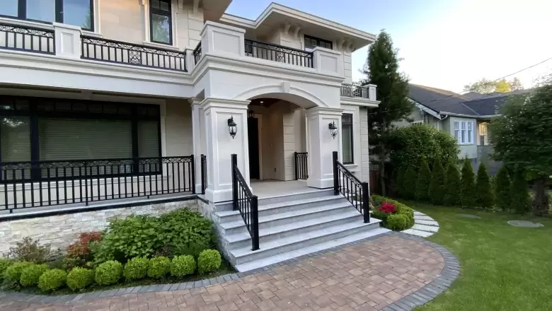 2708 W 34TH AVENUE image #1