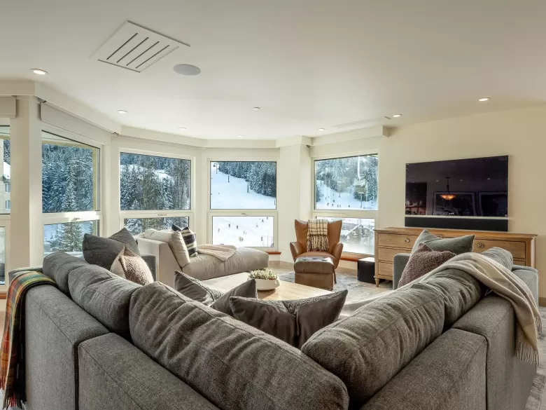 501.601 4557 BLACKCOMB WAY image #1