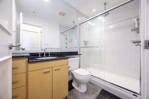 3207 583 BEACH CRESCENT image #1