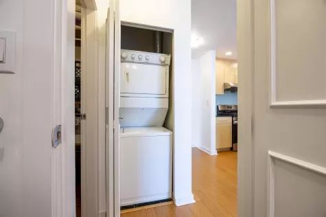 3207 583 BEACH CRESCENT image #2