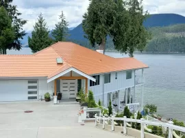 6406 NORTH GALE AVENUE, Sunshine Coast, Sechelt, BC