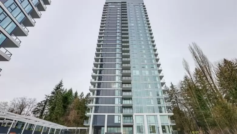 305 595 AUSTIN AVENUE image #1
