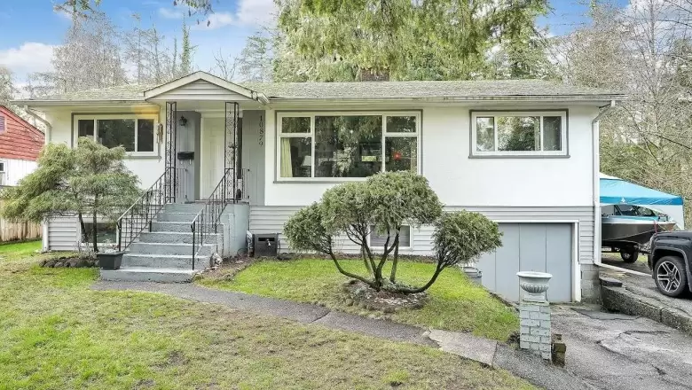 10879 144 STREET image #1