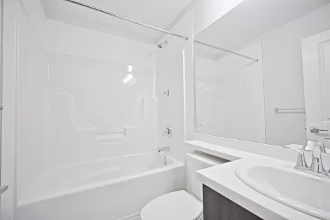 20 14271 60 AVENUE image #2