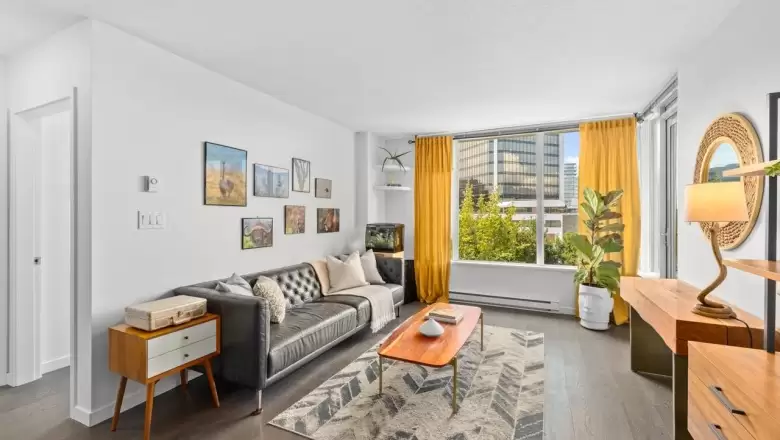 409 522 W 8TH AVENUE image #1