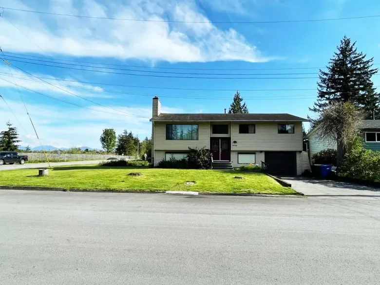 34392 REDWOOD AVENUE image #1