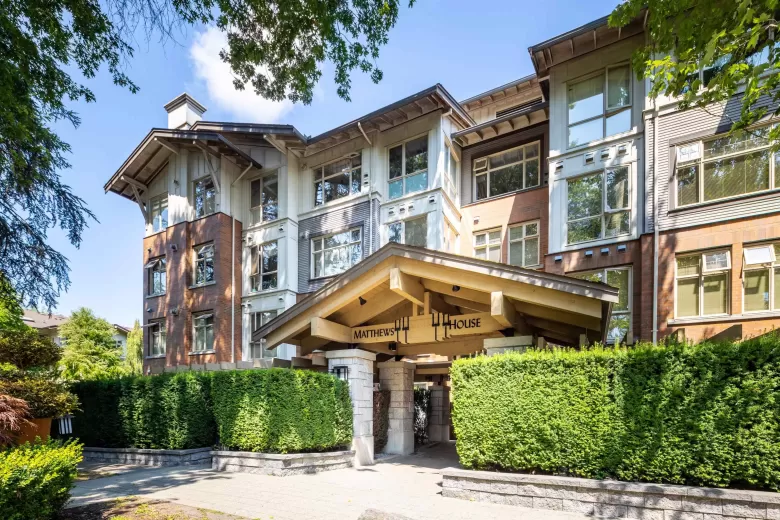303 4883 MACLURE MEWS image #1