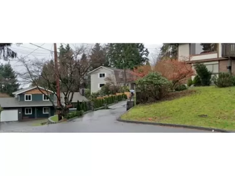 991 OGDEN STREET image #1