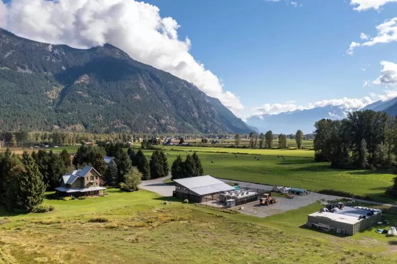 8891 PEMBERTON MEADOWS ROAD image #1