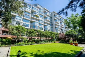 805 518 MOBERLY ROAD, Vancouver West, Vancouver, BC