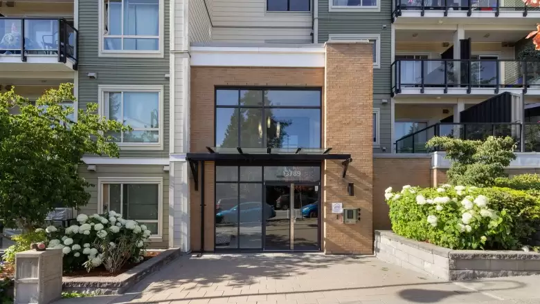 427 13789 107A AVENUE image #1