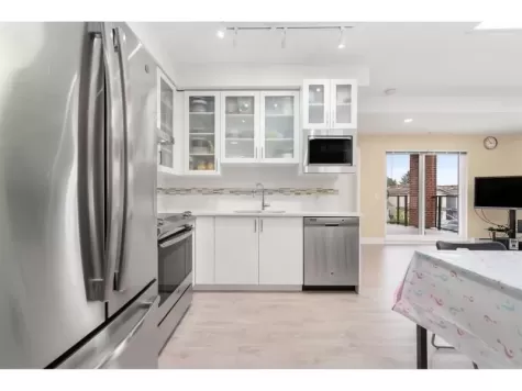 203 4882 SLOCAN STREET image #4