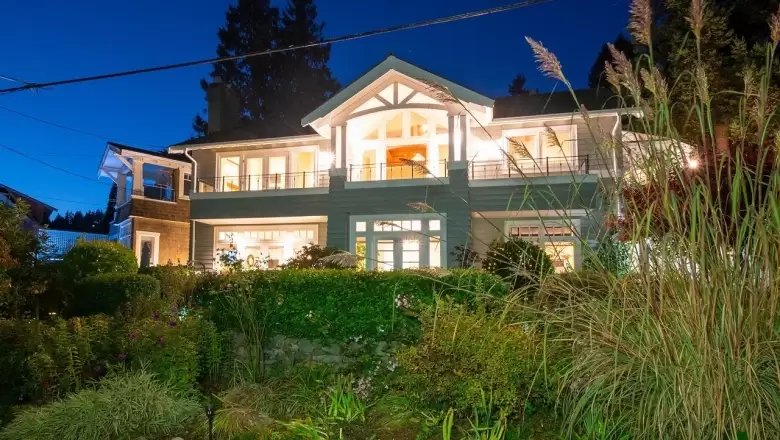 3311 RADCLIFFE AVENUE image #1