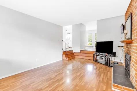 13266 67 AVENUE image #1