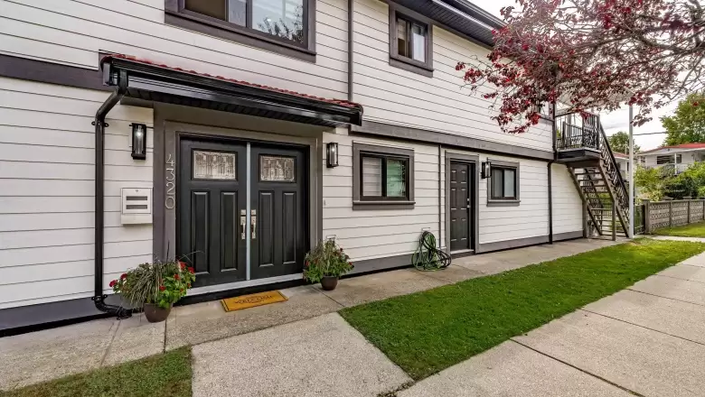 4320 SIDNEY STREET image #1