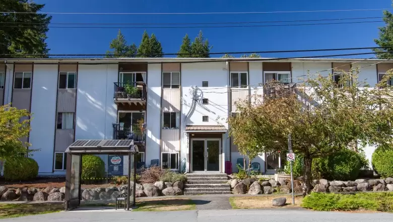 10 38171 WESTWAY AVENUE, Squamish, BC