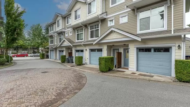 4 16355 82 AVENUE image #1