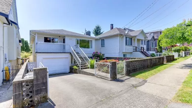 3270 AUSTREY AVENUE, Vancouver, BC