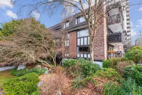 306 1610 CHESTERFIELD AVENUE, North Vancouver, BC