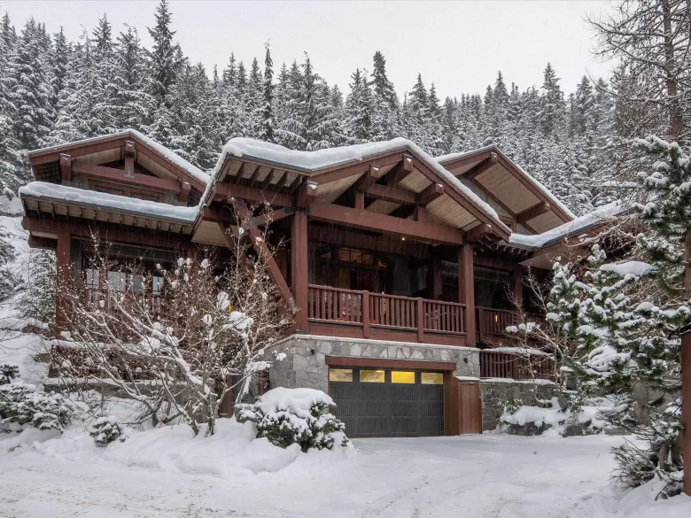 16J 2300 NORDIC DRIVE, Whistler, BC